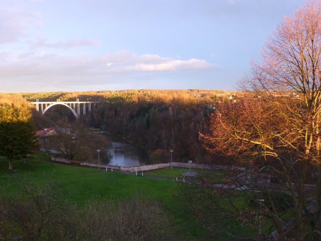 Pštrossova Vila - u klášterní zahrady Bechyně Esterno foto