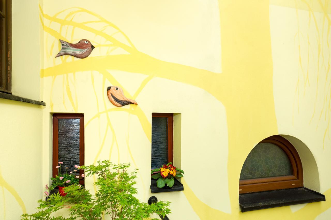 Pštrossova Vila - u klášterní zahrady Bechyně Esterno foto
